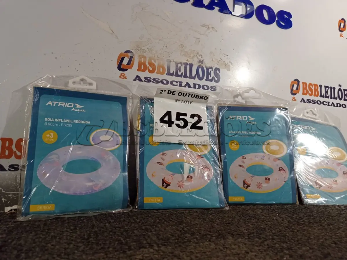LOTE 452 - 04 BOIAS INFANTIS. (NO ESTADO) ATENÇÃO! FAZER A VISITAÇÃO ANTES DE ARREMATAR, NÃO SABEMOS SE FUNCIONA. LEILÃO NÃO TEM GARANTIA E NEM DEVOLUÇÃO, SUJEITO A POSSÍVEIS AVARIAS VISÍVEIS/OCULTAS E/OU AUSÊNCIA DE COMPONENTES.