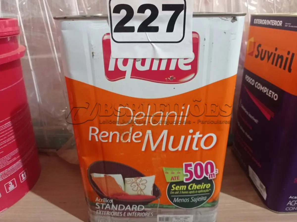 LOTE 227 - 01 LATA DE TINTA IQUINE DELANIL 18L FOSCO AVELUDADO VERDE LIMÃO. (NO ESTADO) ATENÇÃO! FAZER A VISITAÇÃO ANTES DE ARREMATAR, NÃO SABEMOS SE FUNCIONA. LEILÃO NÃO TEM GARANTIA E NEM DEVOLUÇÃO, SUJEITO A POSSÍVEIS AVARIAS VISÍVEIS/OCULTAS E/OU AUSÊNCIA DE COMPONENTES.