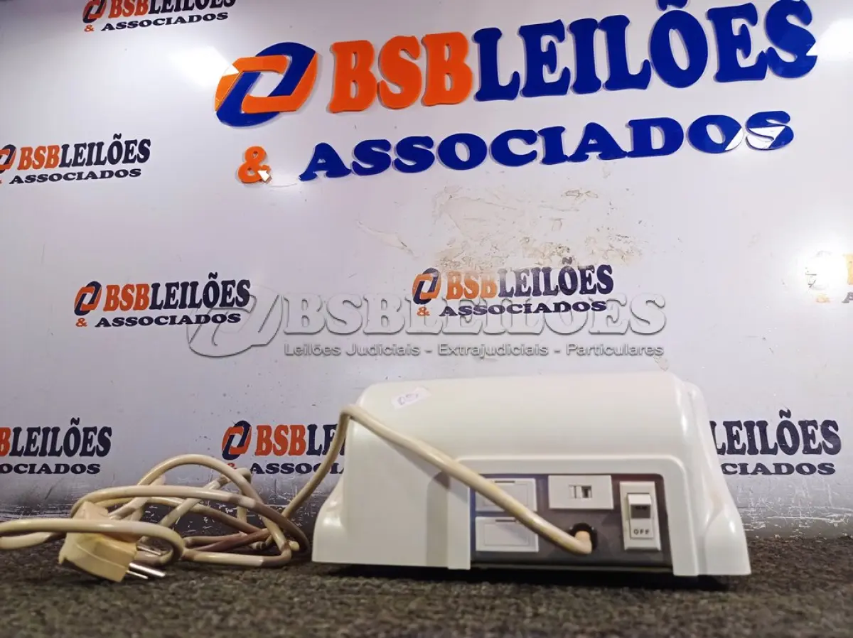 LOTE 069 - 01 APARELHO AMALGA MIX2. (NO ESTADO) ATENÇÃO! FAZER A VISITAÇÃO ANTES DE ARREMATAR, NÃO SABEMOS SE FUNCIONA. LEILÃO NÃO TEM GARANTIA E NEM DEVOLUÇÃO, SUJEITO A POSSÍVEIS AVARIAS VISÍVEIS/OCULTAS E/OU AUSÊNCIA DE COMPONENTES.
