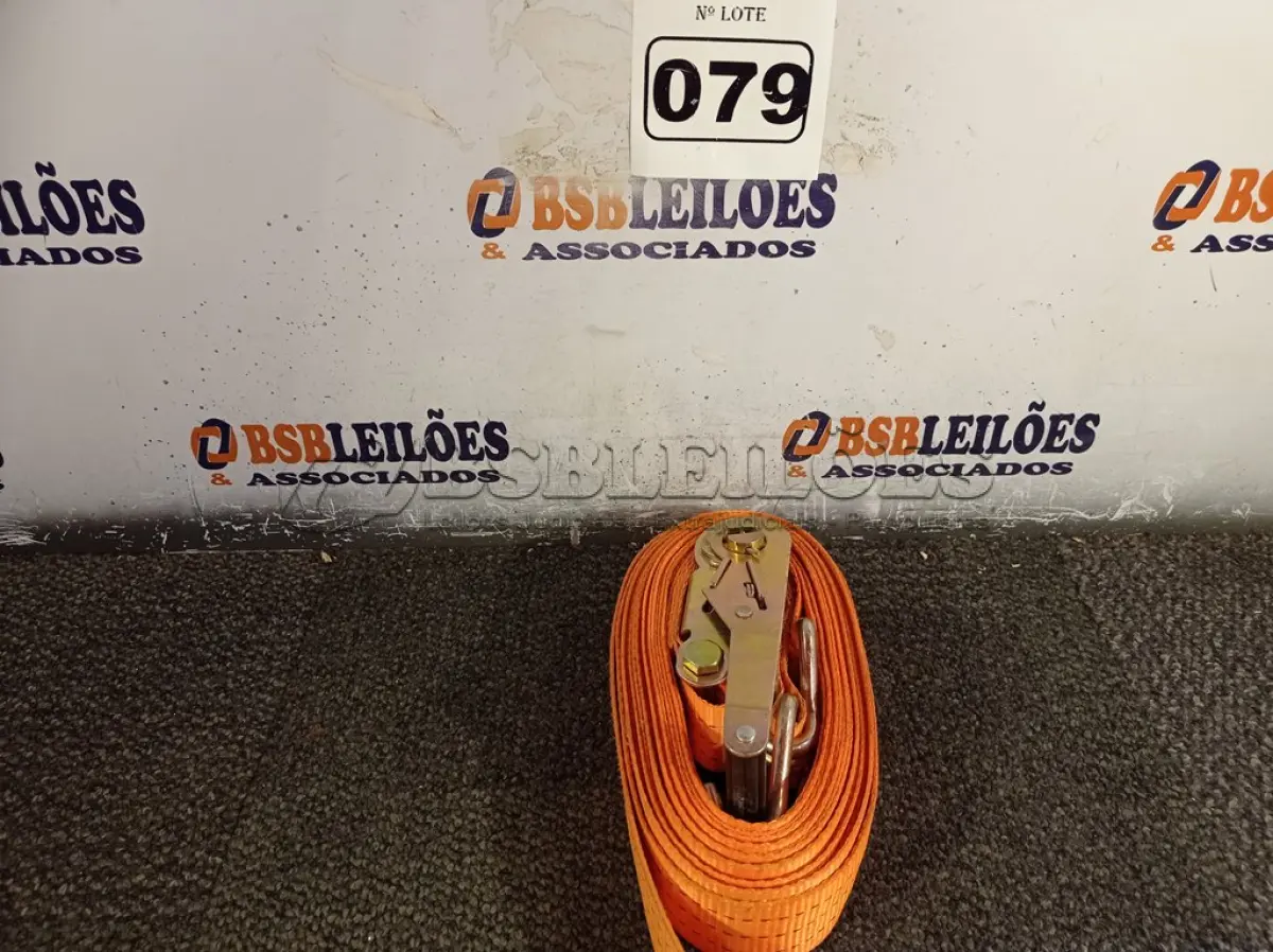LOTE 079 - 01 CINTA PARA AMARRAÇÃO DE CARGAS. (NO ESTADO) ATENÇÃO! FAZER A VISITAÇÃO ANTES DE ARREMATAR, NÃO SABEMOS SE FUNCIONA. LEILÃO NÃO TEM GARANTIA E NEM DEVOLUÇÃO, SUJEITO A POSSÍVEIS AVARIAS VISÍVEIS/OCULTAS E/OU AUSÊNCIA DE COMPONENTES.
