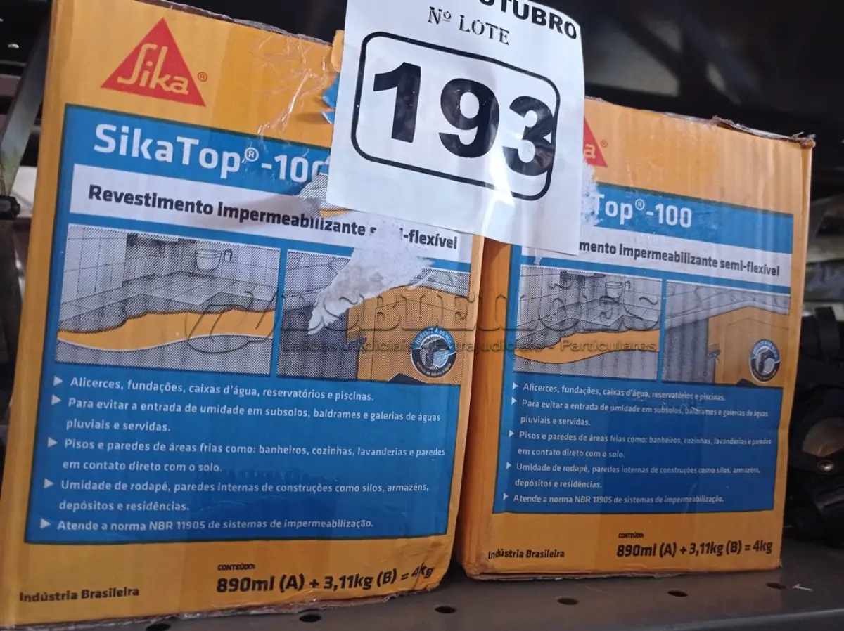 LOTE 193 - 04 CAIXAS DE SIKA TOP-100, REVESTIMENTO IMPERMEABILIZANTE SEMI-FLEXIVEL 4KG. (NO ESTADO) ATENÇÃO! FAZER A VISITAÇÃO ANTES DE ARREMATAR, NÃO SABEMOS SE FUNCIONA. LEILÃO NÃO TEM GARANTIA E NEM DEVOLUÇÃO, SUJEITO A POSSÍVEIS AVARIAS VISÍVEIS/OCULTAS E/OU AUSÊNCIA DE COMPONENTES.