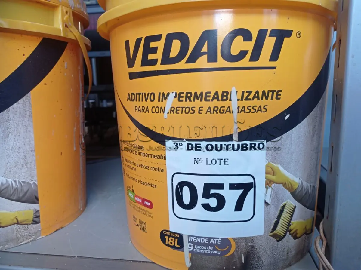 LOTE 057 - 01 BALDE DE VEDACIT, ADITIVO IMPERMEABILIZANTE PARA CONCRETOS E ARGAMASSAS 18L. (NO ESTADO) ATENÇÃO! FAZER A VISITAÇÃO ANTES DE ARREMATAR, NÃO SABEMOS SE FUNCIONA. LEILÃO NÃO TEM GARANTIA E NEM DEVOLUÇÃO, SUJEITO A POSSÍVEIS AVARIAS VISÍVEIS/OCULTAS E/OU AUSÊNCIA DE COMPONENTES.