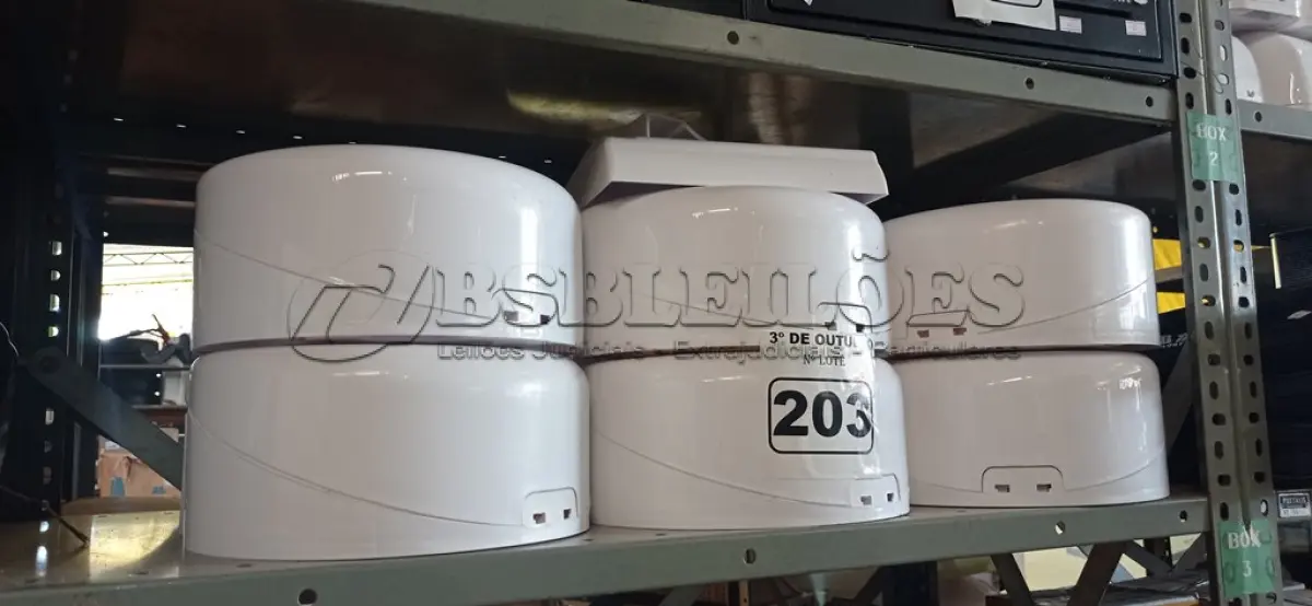 LOTE 203 - 06 DISPENSES PARA PAPEL HIGIÊNICO. (NO ESTADO) ATENÇÃO! FAZER A VISITAÇÃO ANTES DE ARREMATAR, NÃO SABEMOS SE FUNCIONA. LEILÃO NÃO TEM GARANTIA E NEM DEVOLUÇÃO, SUJEITO A POSSÍVEIS AVARIAS VISÍVEIS/OCULTAS E/OU AUSÊNCIA DE COMPONENTES.