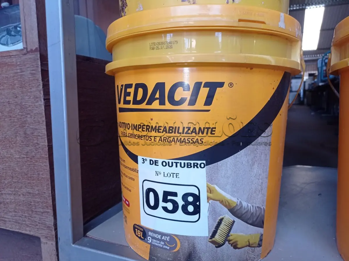 LOTE 058 - 01 BALDE DE VEDACIT, ADITIVO IMPERMEABILIZANTE PARA CONCRETOS E ARGAMASSAS 18L. (NO ESTADO) ATENÇÃO! FAZER A VISITAÇÃO ANTES DE ARREMATAR, NÃO SABEMOS SE FUNCIONA. LEILÃO NÃO TEM GARANTIA E NEM DEVOLUÇÃO, SUJEITO A POSSÍVEIS AVARIAS VISÍVEIS/OCULTAS E/OU AUSÊNCIA DE COMPONENTES.