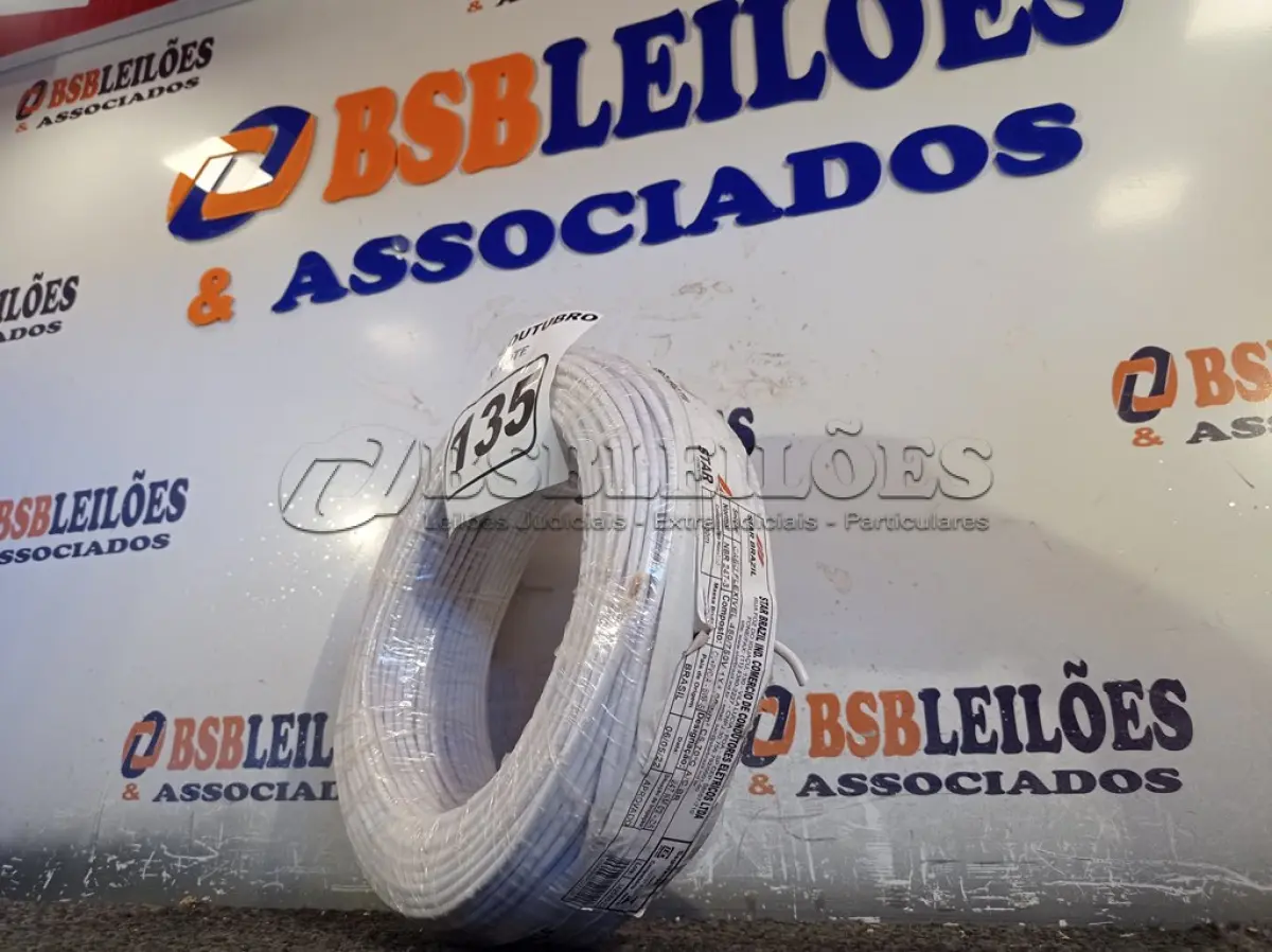 LOTE 135 - 01 ROLO DE CABO FLEXÍVEL 100M 1X 4MM NA COR BRANCA(NOVO). (NO ESTADO) ATENÇÃO! FAZER A VISITAÇÃO ANTES DE ARREMATAR, NÃO SABEMOS SE FUNCIONA. LEILÃO NÃO TEM GARANTIA E NEM DEVOLUÇÃO, SUJEITO A POSSÍVEIS AVARIAS VISÍVEIS/OCULTAS E/OU AUSÊNCIA DE COMPONENTES.