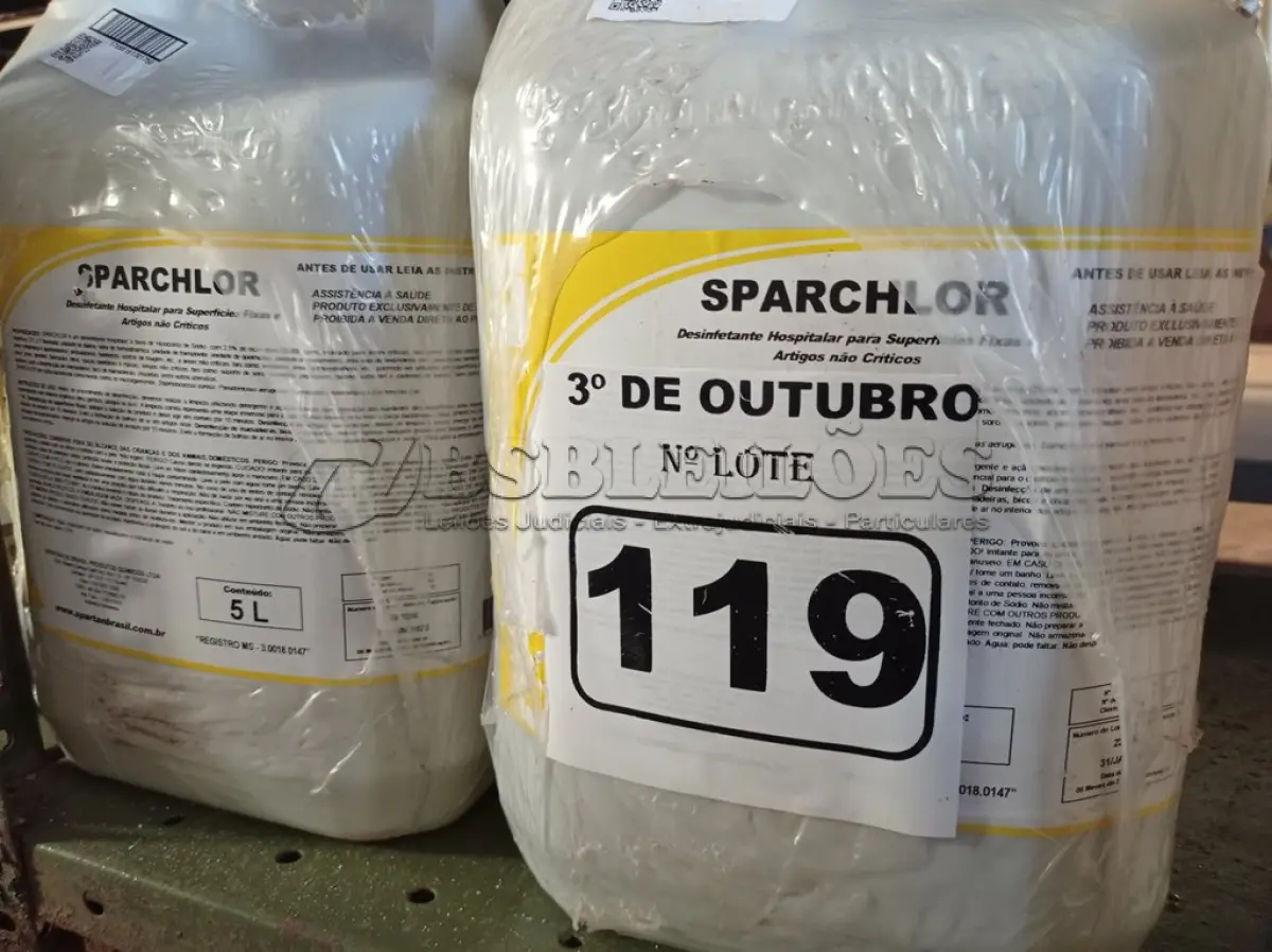 LOTE 119 - 20 LITROS DE DESINFETANTE HOSPITALAR PARA SUPERFÍCIES FIXAS E ARTIGOS NÃO CRÍTICOS. (NO ESTADO) ATENÇÃO! FAZER A VISITAÇÃO ANTES DE ARREMATAR, NÃO SABEMOS SE FUNCIONA. LEILÃO NÃO TEM GARANTIA E NEM DEVOLUÇÃO, SUJEITO A POSSÍVEIS AVARIAS VISÍVEIS/OCULTAS E/OU AUSÊNCIA DE COMPONENTES.