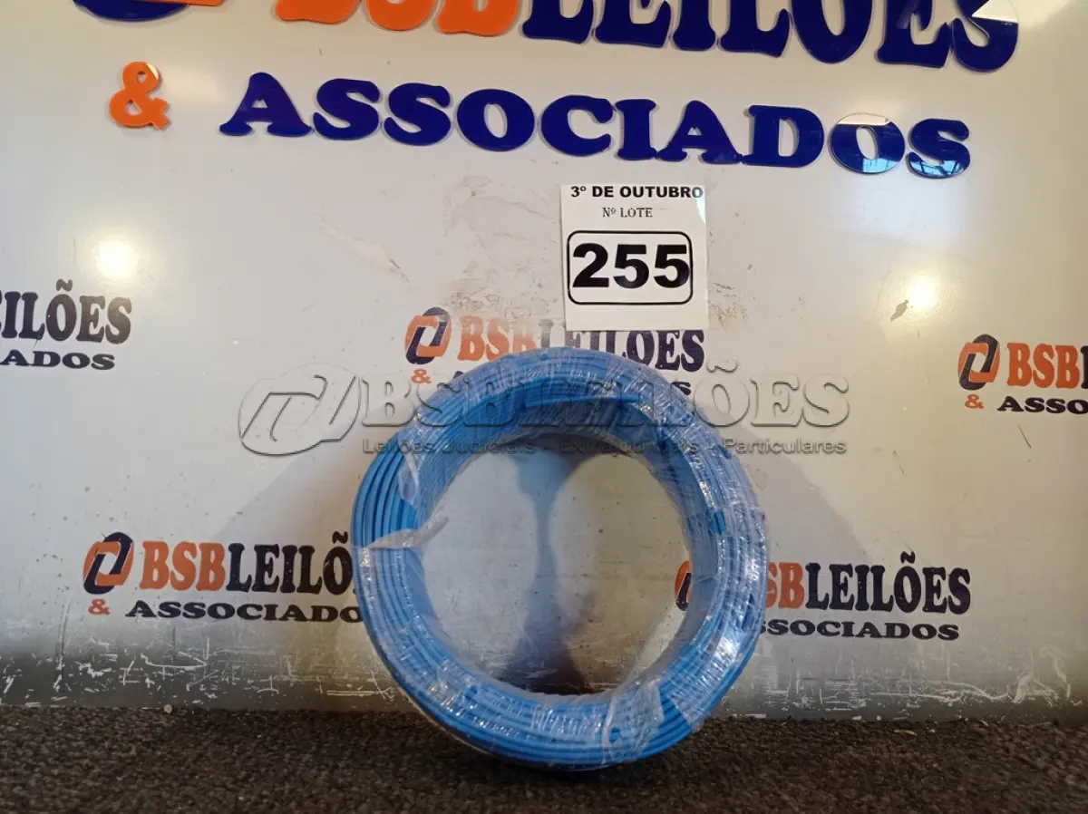 LOTE 255 - 01 ROLO DE CABO FLEXÍVEL 100M 1X 2,5MM NA COR AZUL(NOVO). (NO ESTADO) ATENÇÃO! FAZER A VISITAÇÃO ANTES DE ARREMATAR, NÃO SABEMOS SE FUNCIONA. LEILÃO NÃO TEM GARANTIA E NEM DEVOLUÇÃO, SUJEITO A POSSÍVEIS AVARIAS VISÍVEIS/OCULTAS E/OU AUSÊNCIA DE COMPONENTES.