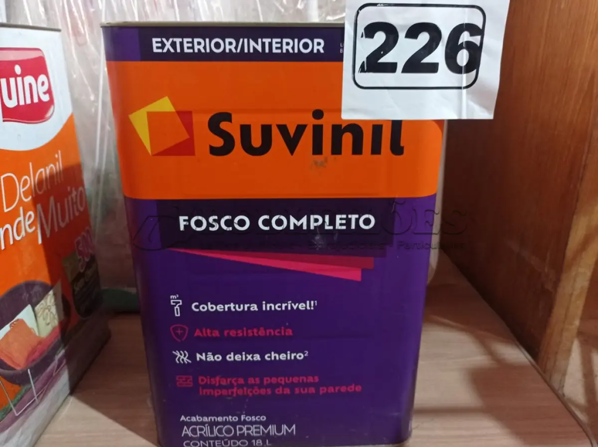 LOTE 226 - 01 LATA DE TINTA SUVINIL INTERIORES/EXTERIORES 18L NA COR FOSCO BRANCO NEVE. (NO ESTADO) ATENÇÃO! FAZER A VISITAÇÃO ANTES DE ARREMATAR, NÃO SABEMOS SE FUNCIONA. LEILÃO NÃO TEM GARANTIA E NEM DEVOLUÇÃO, SUJEITO A POSSÍVEIS AVARIAS VISÍVEIS/OCULTAS E/OU AUSÊNCIA DE COMPONENTES.