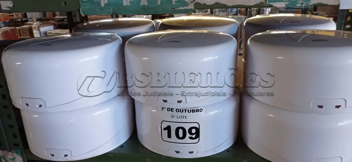 LOTE 109 - 12 DISPENSES PARA PAPEL HIGIÊNICO. (NO ESTADO) ATENÇÃO! FAZER A VISITAÇÃO ANTES DE ARREMATAR, NÃO SABEMOS SE FUNCIONA. LEILÃO NÃO TEM GARANTIA E NEM DEVOLUÇÃO, SUJEITO A POSSÍVEIS AVARIAS VISÍVEIS/OCULTAS E/OU AUSÊNCIA DE COMPONENTES.