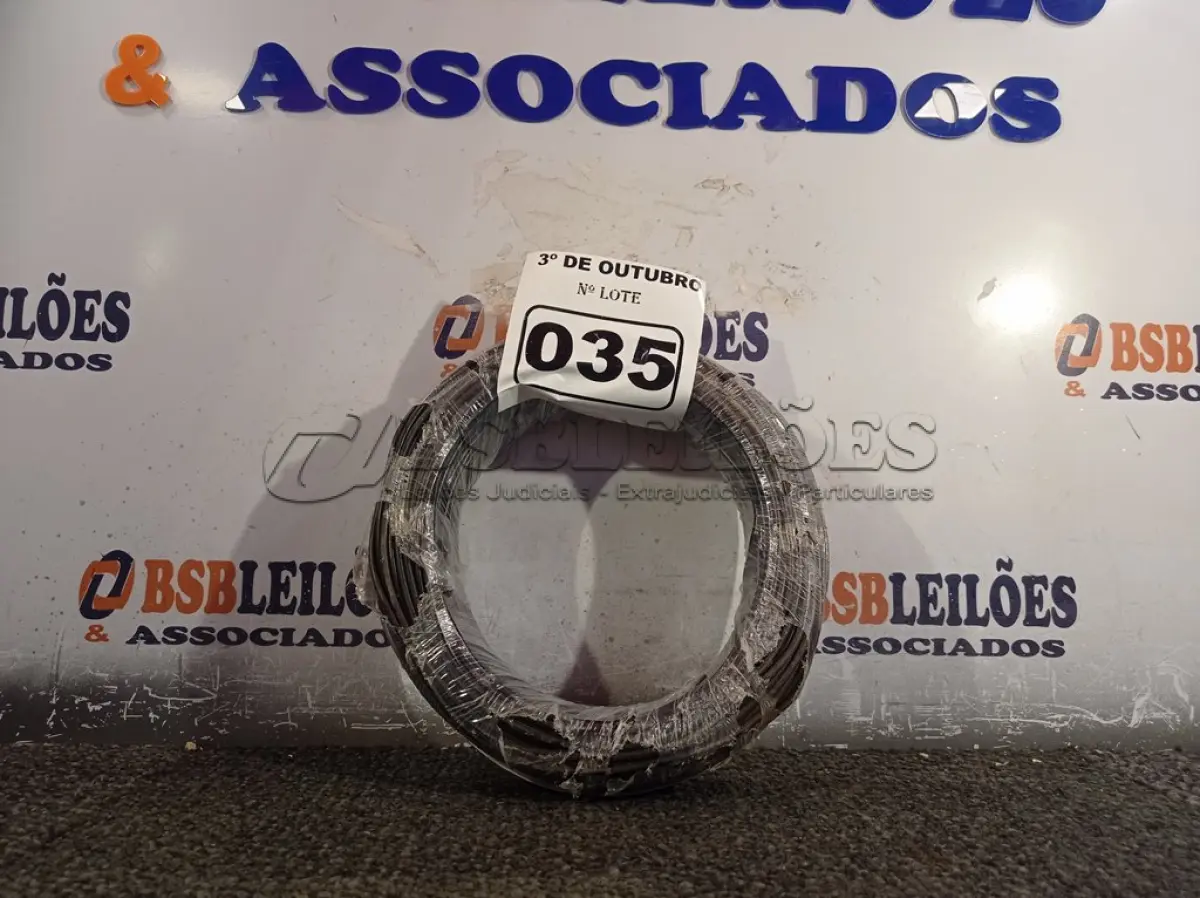 LOTE 035 - 01 ROLO DE CABO FLEXÍVEL 100M 1X 2,5MM NA COR PRETA(NOVO). (NO ESTADO) ATENÇÃO! FAZER A VISITAÇÃO ANTES DE ARREMATAR, NÃO SABEMOS SE FUNCIONA. LEILÃO NÃO TEM GARANTIA E NEM DEVOLUÇÃO, SUJEITO A POSSÍVEIS AVARIAS VISÍVEIS/OCULTAS E/OU AUSÊNCIA DE COMPONENTES.