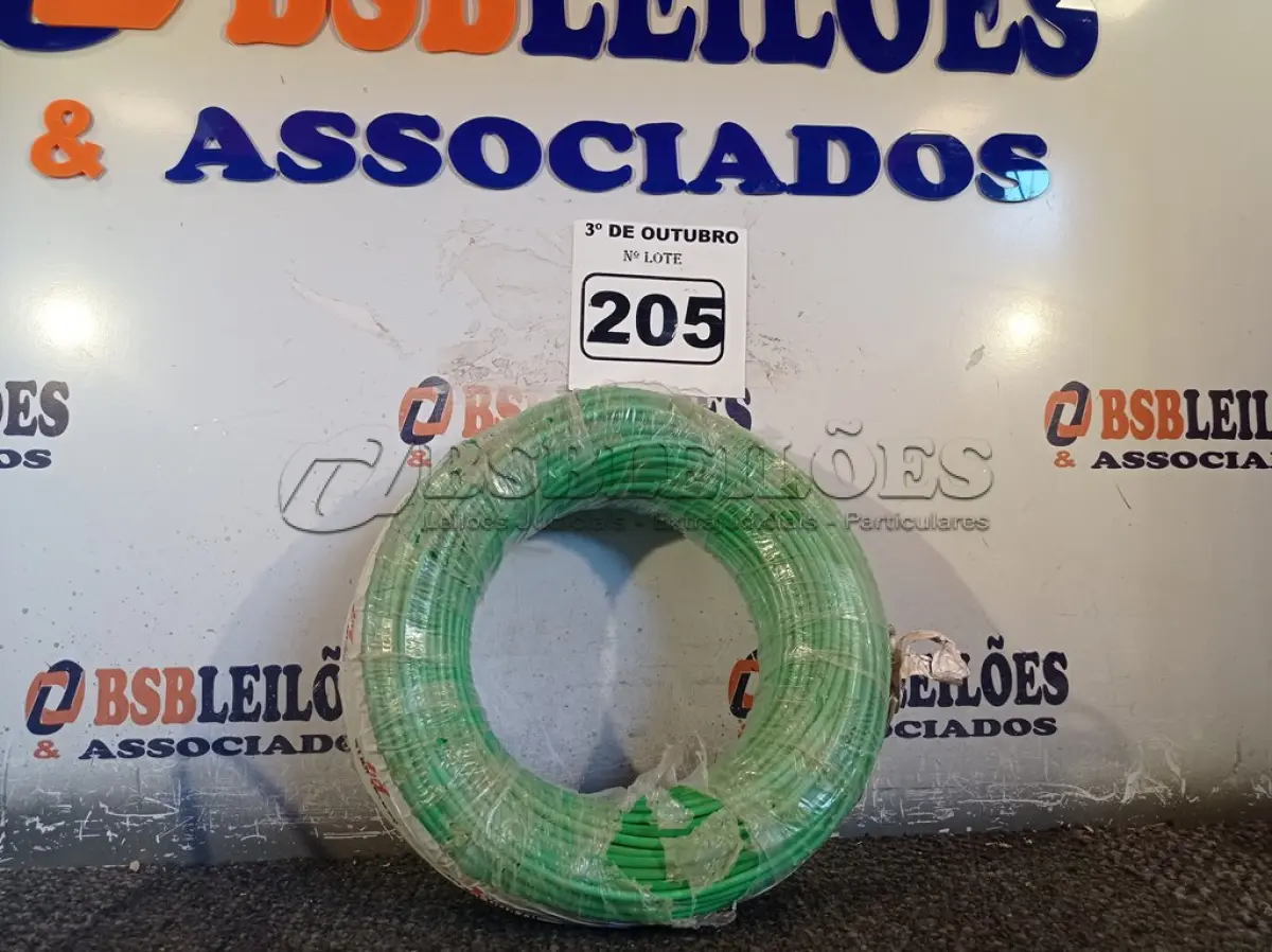 LOTE 205 - 01 ROLO DE CABO FLEXÍVEL 100M 1X 4MM NA COR VERDE(NOVO). (NO ESTADO) ATENÇÃO! FAZER A VISITAÇÃO ANTES DE ARREMATAR, NÃO SABEMOS SE FUNCIONA. LEILÃO NÃO TEM GARANTIA E NEM DEVOLUÇÃO, SUJEITO A POSSÍVEIS AVARIAS VISÍVEIS/OCULTAS E/OU AUSÊNCIA DE COMPONENTES.