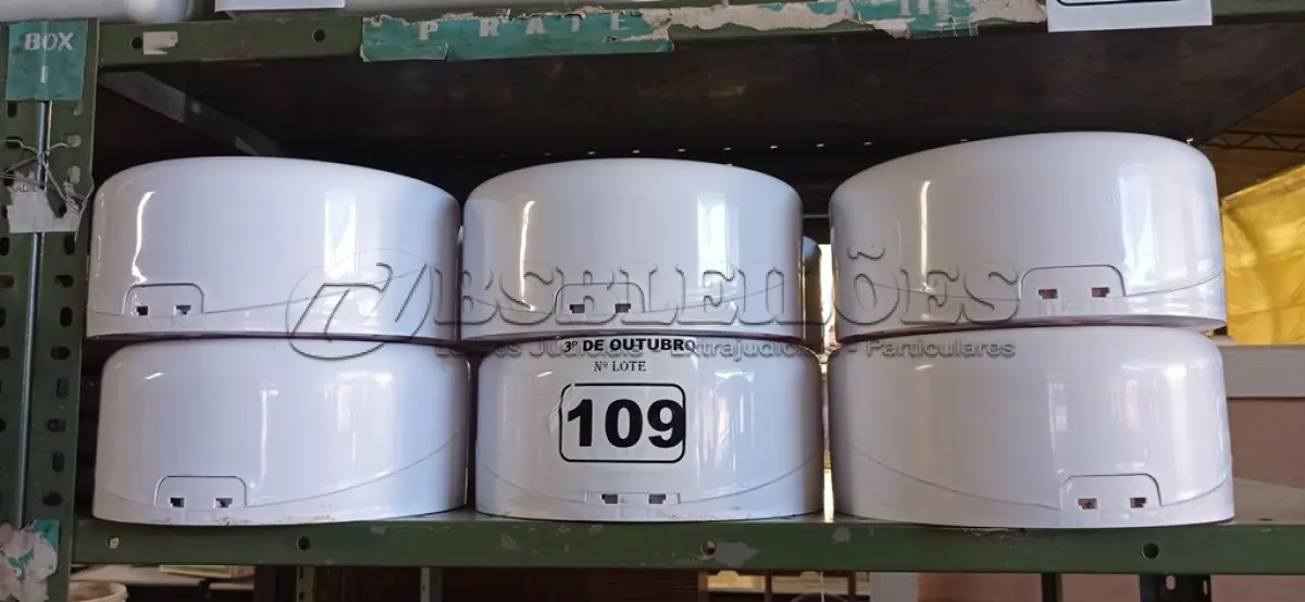 LOTE 109 - 12 DISPENSES PARA PAPEL HIGIÊNICO. (NO ESTADO) ATENÇÃO! FAZER A VISITAÇÃO ANTES DE ARREMATAR, NÃO SABEMOS SE FUNCIONA. LEILÃO NÃO TEM GARANTIA E NEM DEVOLUÇÃO, SUJEITO A POSSÍVEIS AVARIAS VISÍVEIS/OCULTAS E/OU AUSÊNCIA DE COMPONENTES.
