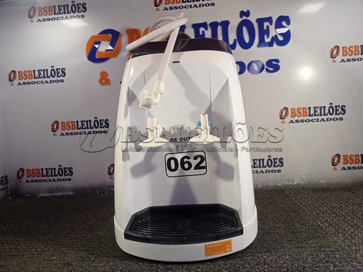 LOTE 062 - 01 PURIFICADOR DE ÁGUA 220V. (NO ESTADO) ATENÇÃO! FAZER A VISITAÇÃO ANTES DE ARREMATAR, NÃO SABEMOS SE FUNCIONA. LEILÃO NÃO TEM GARANTIA E NEM DEVOLUÇÃO, SUJEITO A POSSÍVEIS AVARIAS VISÍVEIS/OCULTAS E/OU AUSÊNCIA DE COMPONENTES.