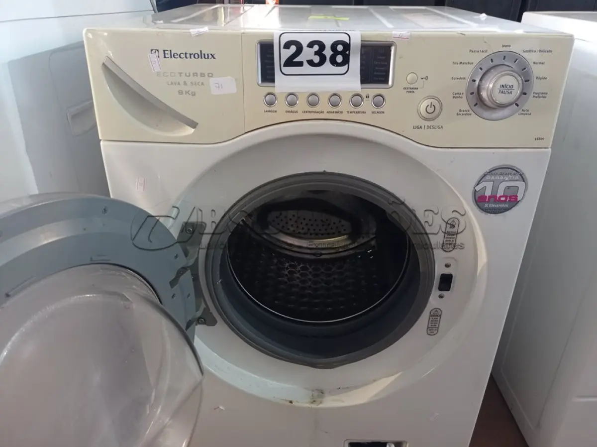 LOTE 238 - 01 LAVA SECA ELECTROLUX CAPACIDADE 9KG. (NO ESTADO) ATENÇÃO! FAZER A VISITAÇÃO ANTES DE ARREMATAR, NÃO SABEMOS SE FUNCIONA. LEILÃO NÃO TEM GARANTIA E NEM DEVOLUÇÃO, SUJEITO A POSSÍVEIS AVARIAS VISÍVEIS/OCULTAS E/OU AUSÊNCIA DE COMPONENTES.
