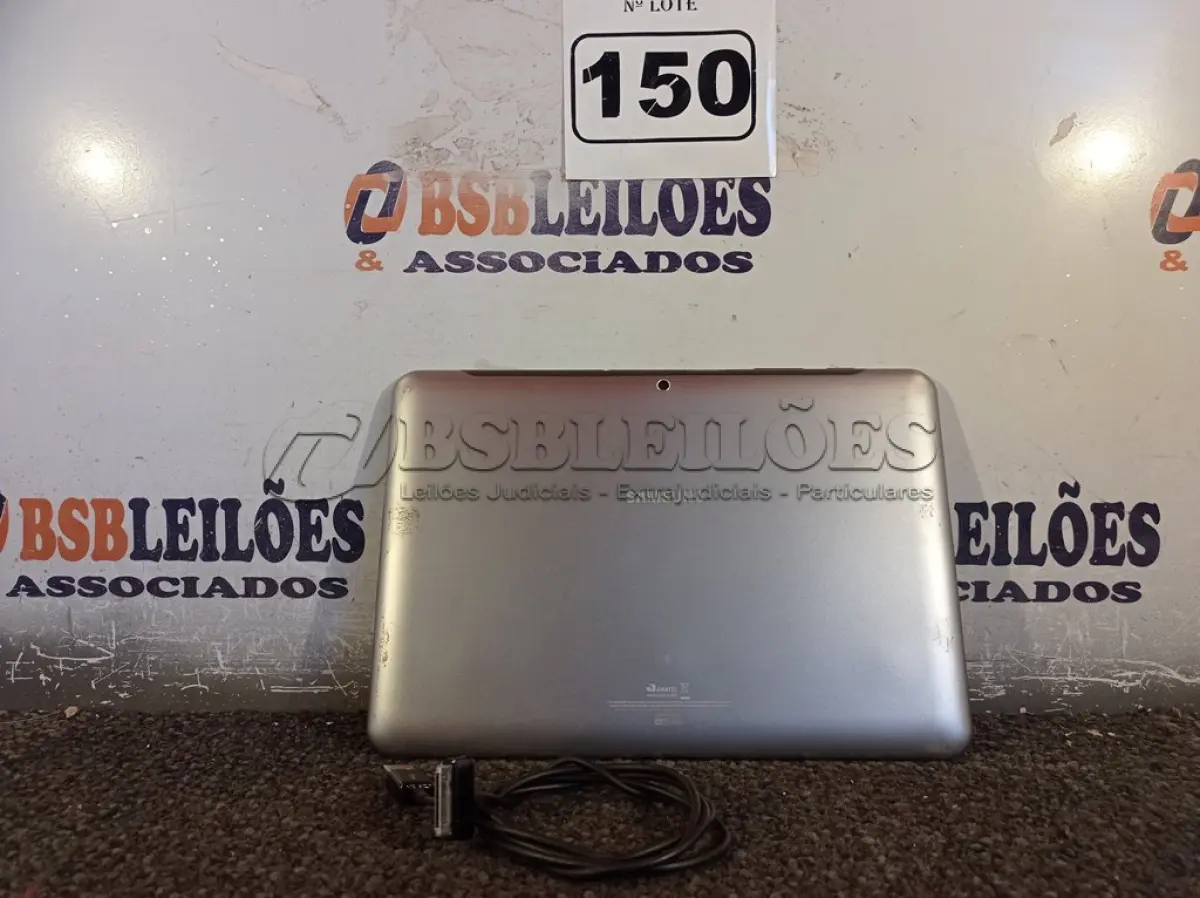 LOTE 150 - 01 TABLET SAMSUNG COM CABO. (NO ESTADO) ATENÇÃO! FAZER A VISITAÇÃO ANTES DE ARREMATAR, NÃO SABEMOS SE FUNCIONA. LEILÃO NÃO TEM GARANTIA E NEM DEVOLUÇÃO, SUJEITO A POSSÍVEIS AVARIAS VISÍVEIS/OCULTAS E/OU AUSÊNCIA DE COMPONENTES.