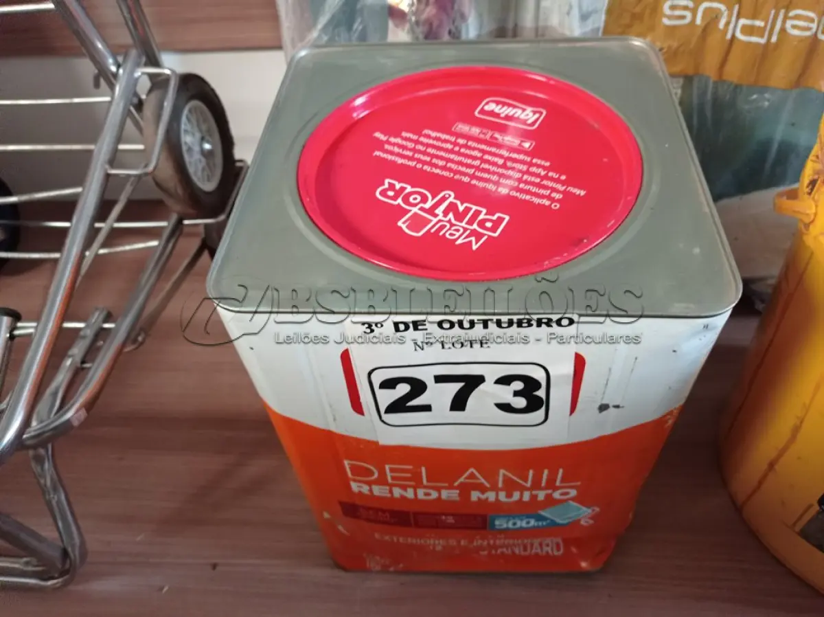 LOTE 273 - 01 LATA DE TINTA IQUINE DELANIL 18L FOSCO AVELUDADO VERDE LIMÃO. (NO ESTADO) ATENÇÃO! FAZER A VISITAÇÃO ANTES DE ARREMATAR, NÃO SABEMOS SE FUNCIONA. LEILÃO NÃO TEM GARANTIA E NEM DEVOLUÇÃO, SUJEITO A POSSÍVEIS AVARIAS VISÍVEIS/OCULTAS E/OU AUSÊNCIA DE COMPONENTES.
