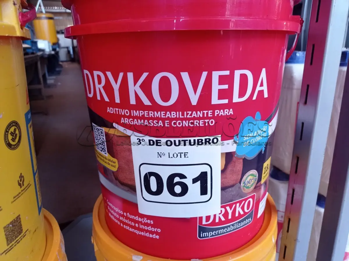LOTE 061 - 01 BALDE DE DRYKOVEDA, ADITIVO IMPERMEABILIZANTE PARA CONCRETO E ARGAMASSA 18L. (NO ESTADO) ATENÇÃO! FAZER A VISITAÇÃO ANTES DE ARREMATAR, NÃO SABEMOS SE FUNCIONA. LEILÃO NÃO TEM GARANTIA E NEM DEVOLUÇÃO, SUJEITO A POSSÍVEIS AVARIAS VISÍVEIS/OCULTAS E/OU AUSÊNCIA DE COMPONENTES.