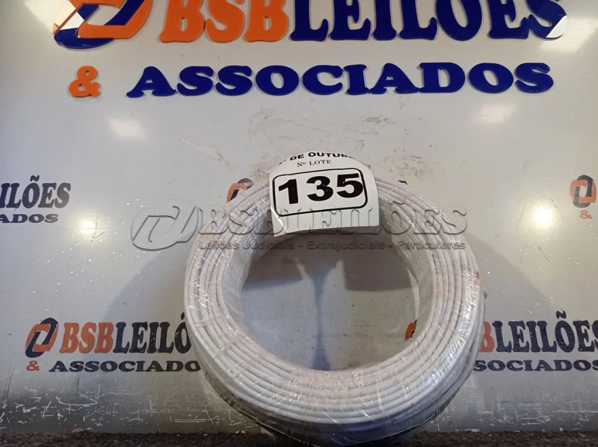 LOTE 135 - 01 ROLO DE CABO FLEXÍVEL 100M 1X 4MM NA COR BRANCA(NOVO). (NO ESTADO) ATENÇÃO! FAZER A VISITAÇÃO ANTES DE ARREMATAR, NÃO SABEMOS SE FUNCIONA. LEILÃO NÃO TEM GARANTIA E NEM DEVOLUÇÃO, SUJEITO A POSSÍVEIS AVARIAS VISÍVEIS/OCULTAS E/OU AUSÊNCIA DE COMPONENTES.