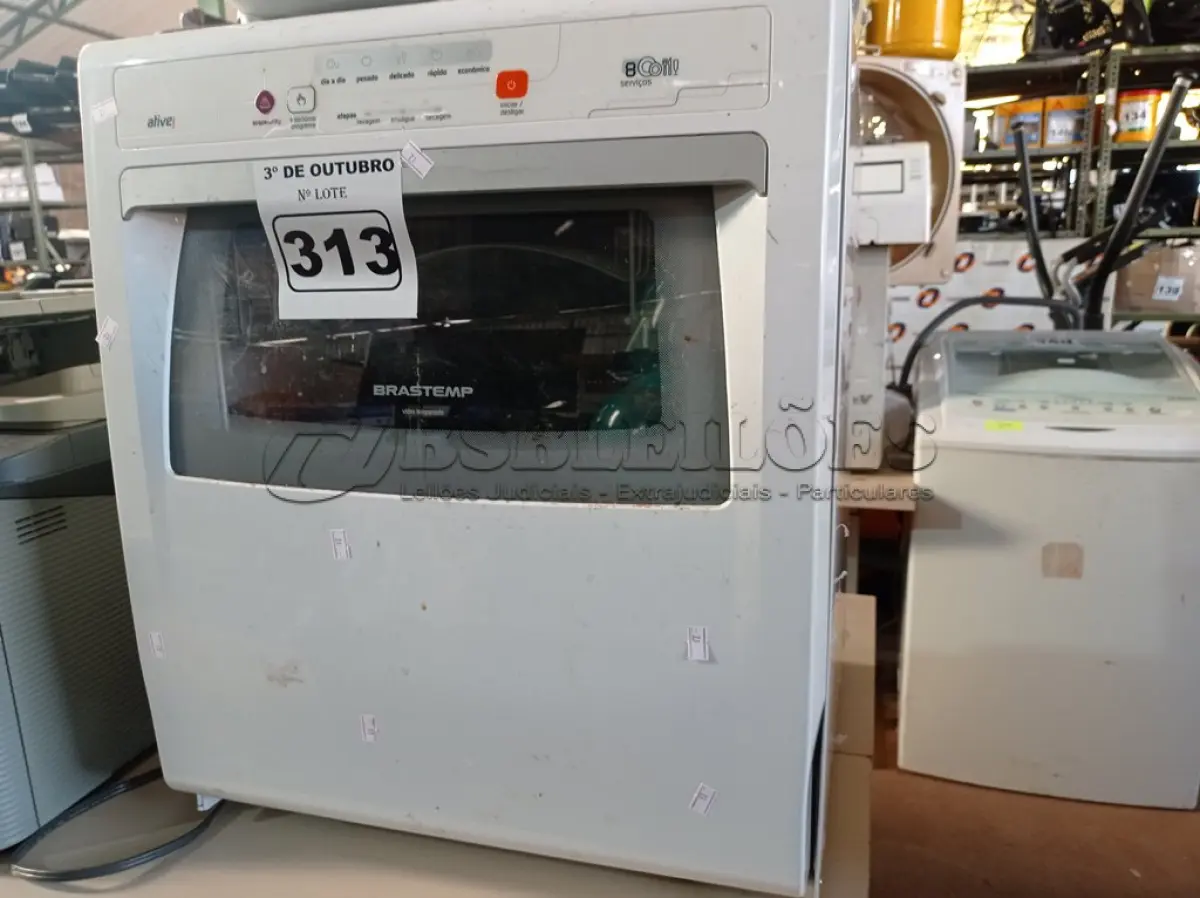 LOTE 313 - 01 LAVA LOUÇAS MARCA BRASTEMP. (NO ESTADO) ATENÇÃO! FAZER A VISITAÇÃO ANTES DE ARREMATAR, NÃO SABEMOS SE FUNCIONA. LEILÃO NÃO TEM GARANTIA E NEM DEVOLUÇÃO, SUJEITO A POSSÍVEIS AVARIAS VISÍVEIS/OCULTAS E/OU AUSÊNCIA DE COMPONENTES.