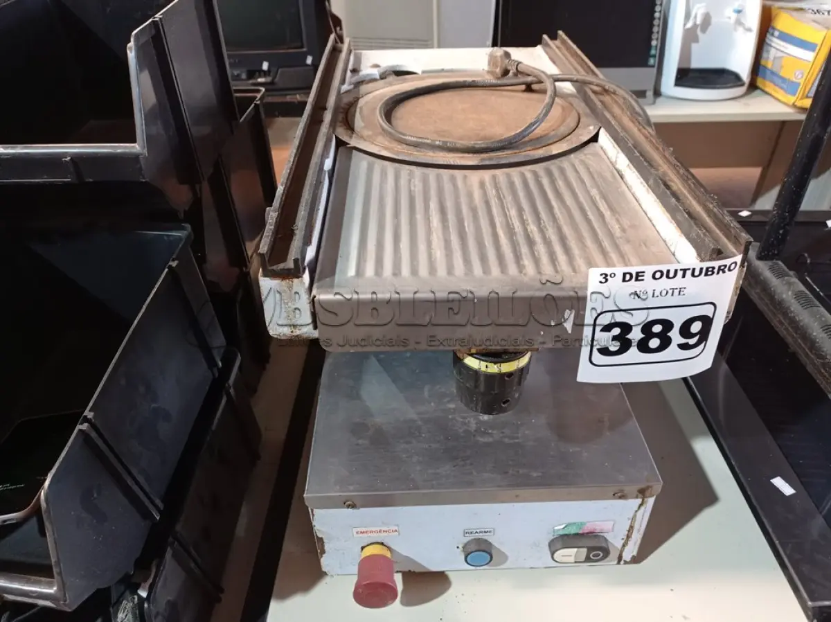 LOTE 389 - 01 CORTADOR DE FRIOS. (NO ESTADO) ATENÇÃO! FAZER A VISITAÇÃO ANTES DE ARREMATAR, NÃO SABEMOS SE FUNCIONA. LEILÃO NÃO TEM GARANTIA E NEM DEVOLUÇÃO, SUJEITO A POSSÍVEIS AVARIAS VISÍVEIS/OCULTAS E/OU AUSÊNCIA DE COMPONENTES.