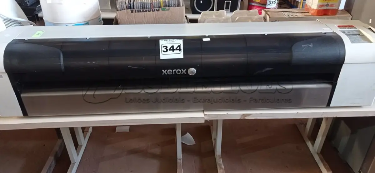 LOTE 344 - 01 PLOTTER XEROX 7142. (NO ESTADO) ATENÇÃO! FAZER A VISITAÇÃO ANTES DE ARREMATAR, NÃO SABEMOS SE FUNCIONA. LEILÃO NÃO TEM GARANTIA E NEM DEVOLUÇÃO, SUJEITO A POSSÍVEIS AVARIAS VISÍVEIS/OCULTAS E/OU AUSÊNCIA DE COMPONENTES.