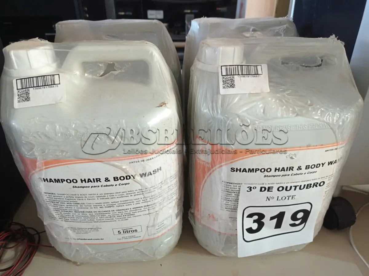 LOTE 319 - 20 LITROS DE SHAMPOO PARA CABELO E CORPO. (NO ESTADO) ATENÇÃO! FAZER A VISITAÇÃO ANTES DE ARREMATAR, NÃO SABEMOS SE FUNCIONA. LEILÃO NÃO TEM GARANTIA E NEM DEVOLUÇÃO, SUJEITO A POSSÍVEIS AVARIAS VISÍVEIS/OCULTAS E/OU AUSÊNCIA DE COMPONENTES.