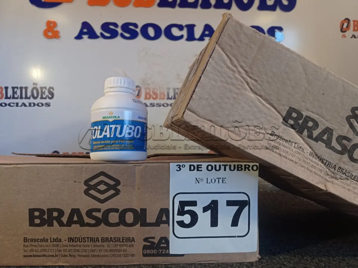 LOTE 517 - 02 CAIXAS COM COLA TUBO ST 175G COM 15 FRASCOS CADA. (NO ESTADO) ATENÇÃO! FAZER A VISITAÇÃO ANTES DE ARREMATAR, NÃO SABEMOS SE FUNCIONA. LEILÃO NÃO TEM GARANTIA E NEM DEVOLUÇÃO, SUJEITO A POSSÍVEIS AVARIAS VISÍVEIS/OCULTAS E/OU AUSÊNCIA DE COMPONENTES.
