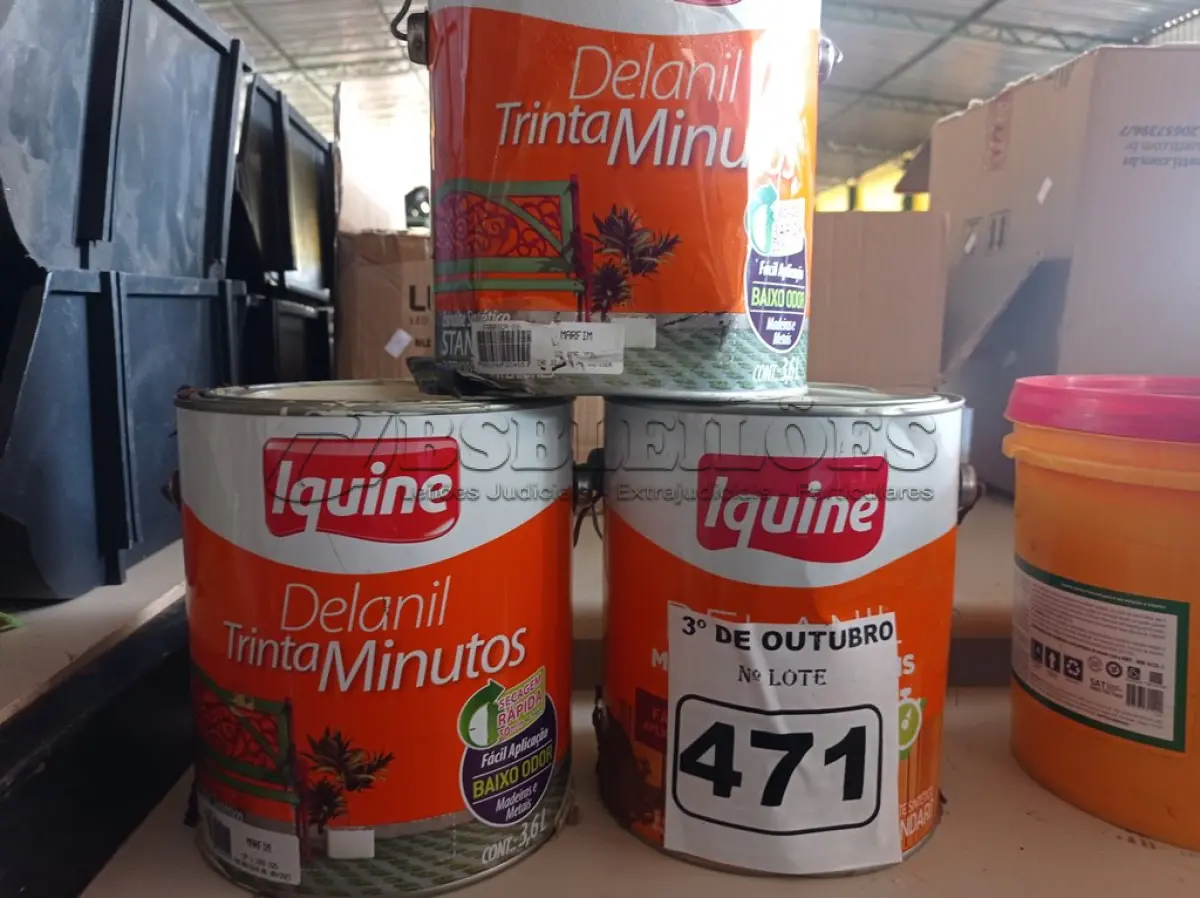 LOTE 471 - 03 GALÕES DE ESMALTE IQUINE MADEIRA E METAIS 3,6L SENDO 02 NA COR MARFIM E 01 MARROM CONHAQUE. (NO ESTADO) ATENÇÃO! FAZER A VISITAÇÃO ANTES DE ARREMATAR, NÃO SABEMOS SE FUNCIONA. LEILÃO NÃO TEM GARANTIA E NEM DEVOLUÇÃO, SUJEITO A POSSÍVEIS AVARIAS VISÍVEIS/OCULTAS E/OU AUSÊNCIA DE COMPONENTES.