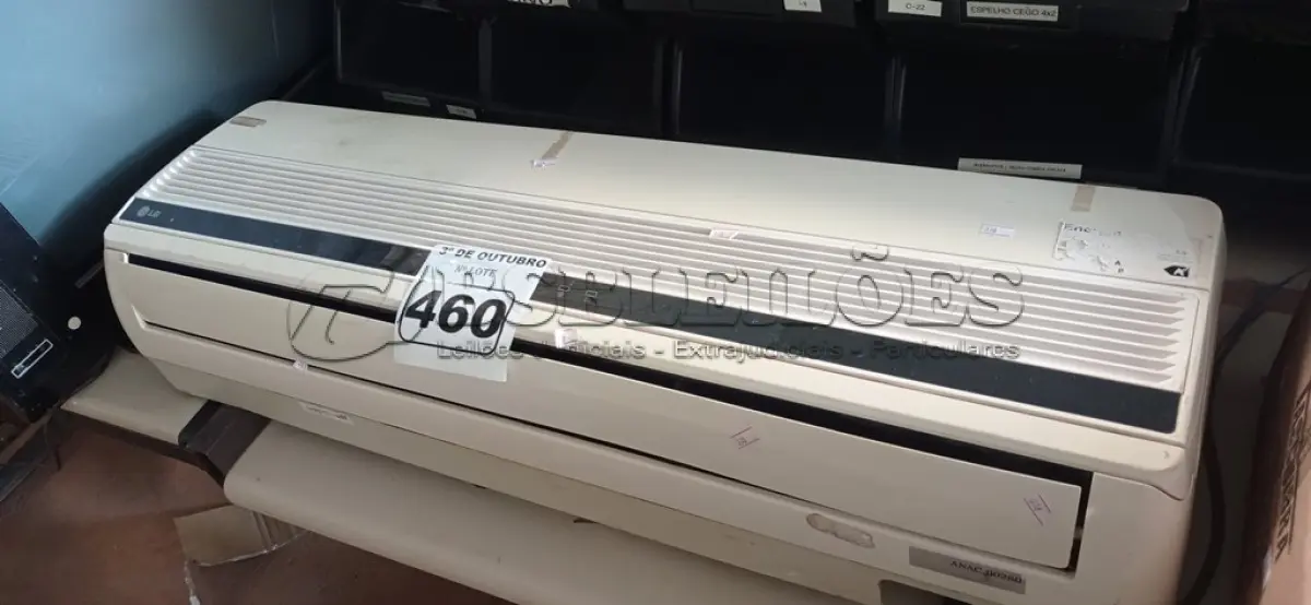 LOTE 460 - 01 EVAPORADORA MARCA LG 12000BTU. (NO ESTADO) ATENÇÃO! FAZER A VISITAÇÃO ANTES DE ARREMATAR, NÃO SABEMOS SE FUNCIONA. LEILÃO NÃO TEM GARANTIA E NEM DEVOLUÇÃO, SUJEITO A POSSÍVEIS AVARIAS VISÍVEIS/OCULTAS E/OU AUSÊNCIA DE COMPONENTES.