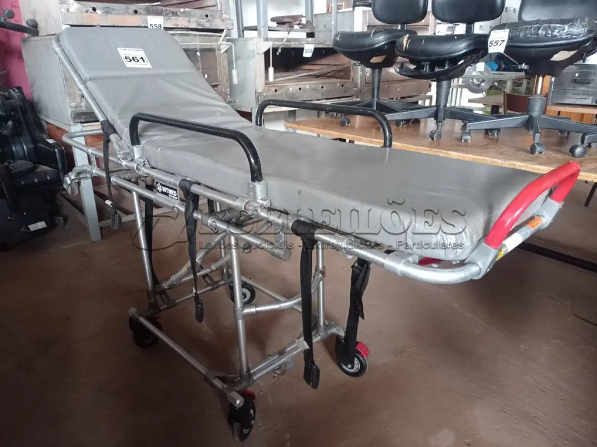 LOTE 561 - 01 MACA HOSPITALAR EM ALUMÍNIO. (NO ESTADO) ATENÇÃO! FAZER A VISITAÇÃO ANTES DE ARREMATAR, NÃO SABEMOS SE FUNCIONA. LEILÃO NÃO TEM GARANTIA E NEM DEVOLUÇÃO, SUJEITO A POSSÍVEIS AVARIAS VISÍVEIS/OCULTAS E/OU AUSÊNCIA DE COMPONENTES.