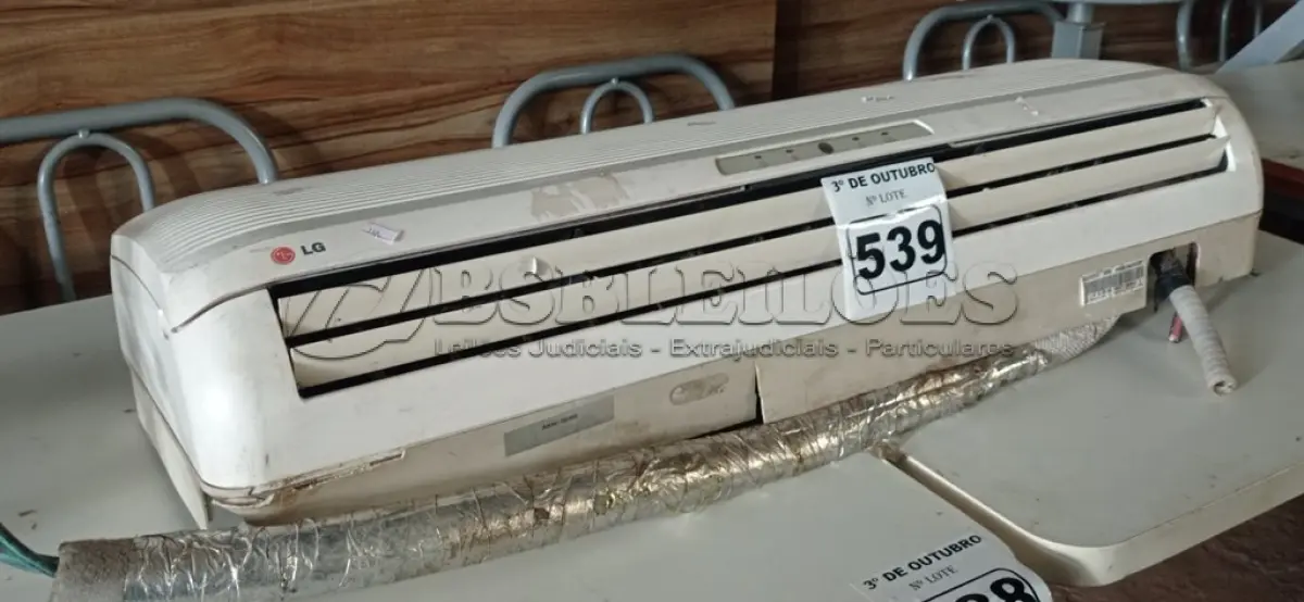 LOTE 539 - 01 EVAPORADORA MARCA LG 12000BTU. (NO ESTADO) ATENÇÃO! FAZER A VISITAÇÃO ANTES DE ARREMATAR, NÃO SABEMOS SE FUNCIONA. LEILÃO NÃO TEM GARANTIA E NEM DEVOLUÇÃO, SUJEITO A POSSÍVEIS AVARIAS VISÍVEIS/OCULTAS E/OU AUSÊNCIA DE COMPONENTES.