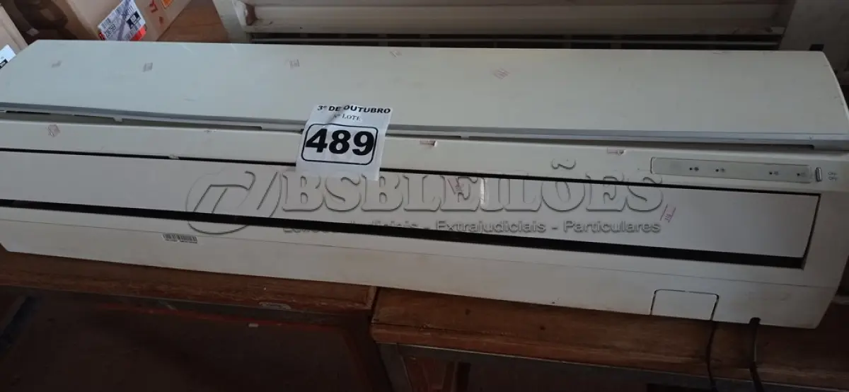 LOTE 489 - 01 EVAPORADORA MARCA LG 24000BTU. (NO ESTADO) ATENÇÃO! FAZER A VISITAÇÃO ANTES DE ARREMATAR, NÃO SABEMOS SE FUNCIONA. LEILÃO NÃO TEM GARANTIA E NEM DEVOLUÇÃO, SUJEITO A POSSÍVEIS AVARIAS VISÍVEIS/OCULTAS E/OU AUSÊNCIA DE COMPONENTES.