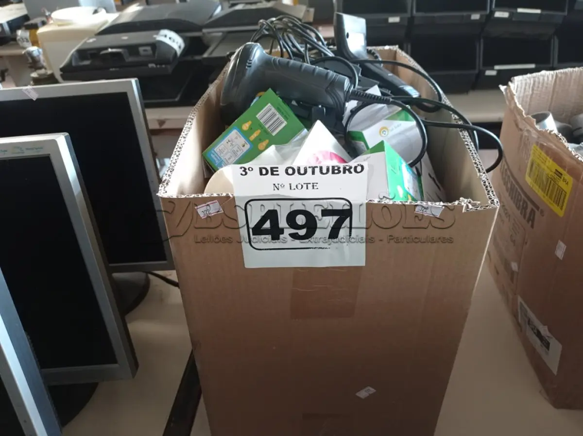 LOTE 497 - 02 LEITORES DE CÓDIGO DE BARRAS, 01 DISCO PARA SERRA CIRCULAR E MATERIAIS ELÉTRICOS E HIDRÁULICOS DIVERSOS. (NO ESTADO) ATENÇÃO! FAZER A VISITAÇÃO ANTES DE ARREMATAR, NÃO SABEMOS SE FUNCIONA. LEILÃO NÃO TEM GARANTIA E NEM DEVOLUÇÃO, SUJEITO A POSSÍVEIS AVARIAS VISÍVEIS/OCULTAS E/OU AUSÊNCIA DE COMPONENTES.