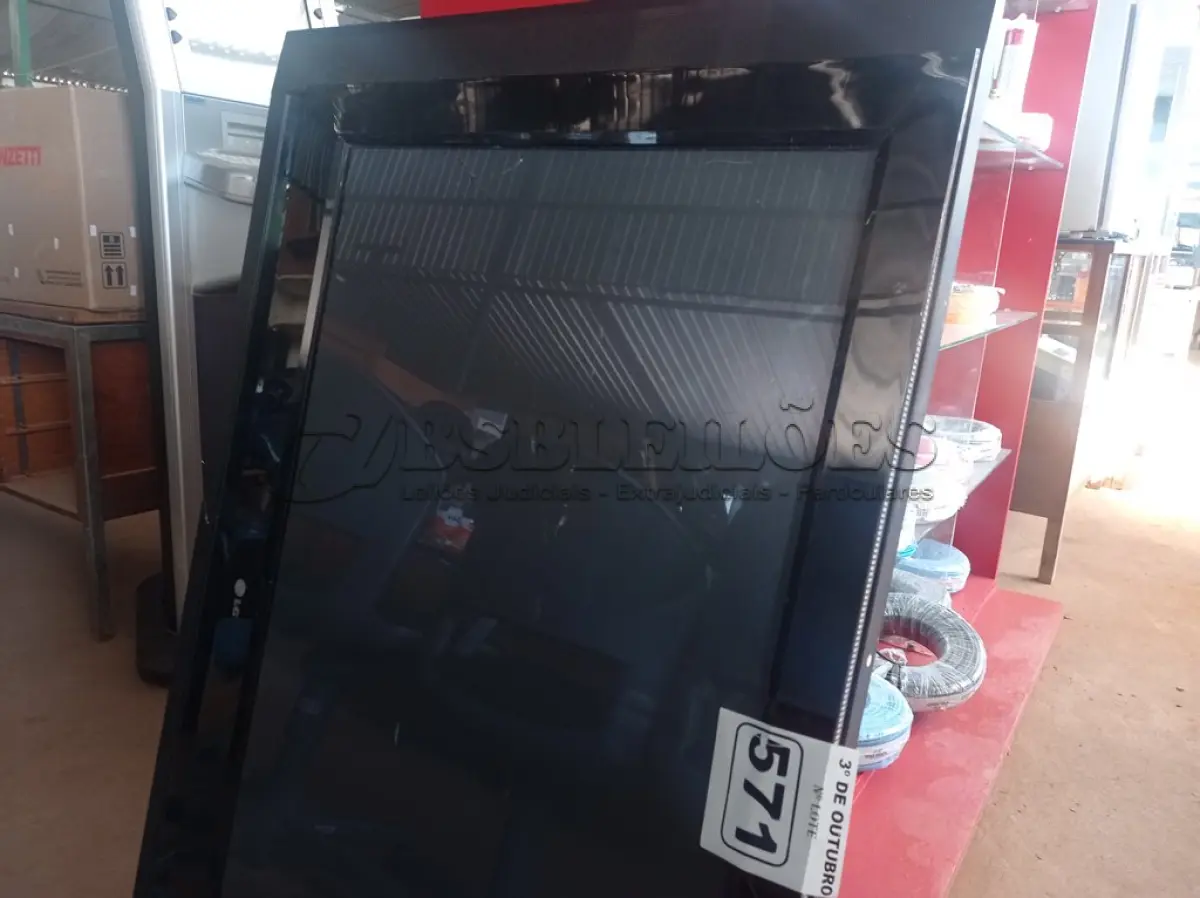 LOTE 571 - 01 TV LG 42” POL PARA RETIRADA DE PEÇAS. (NO ESTADO) ATENÇÃO! FAZER A VISITAÇÃO ANTES DE ARREMATAR, NÃO SABEMOS SE FUNCIONA. LEILÃO NÃO TEM GARANTIA E NEM DEVOLUÇÃO, SUJEITO A POSSÍVEIS AVARIAS VISÍVEIS/OCULTAS E/OU AUSÊNCIA DE COMPONENTES.