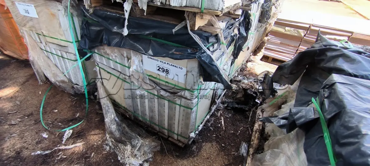 LOTE 298 - 01 PALETE COM REVESTIMENTO PORTOBELLO BASICA (NO ESTADO, NÃO SABEMOS SE FUNCIONA. LEILÃO NÃO TEM GARANTIA E NEM DEVOLUÇÃO).