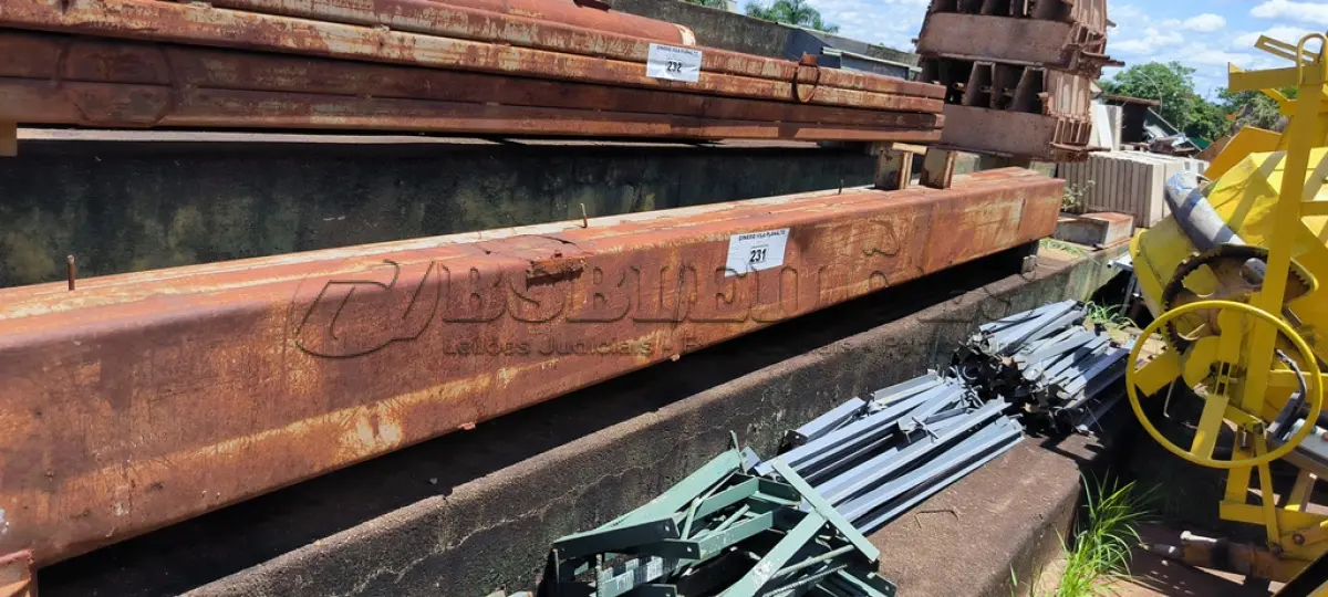 LOTE 231 - 02 PERFIS EM FERRO (NO ESTADO, NÃO SABEMOS SE FUNCIONA. LEILÃO NÃO TEM GARANTIA E NEM DEVOLUÇÃO).