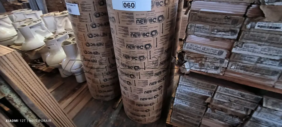 LOTE 060 - 02 FORMAS EM PAPELÃO PARA COLUNAS (NO ESTADO, NÃO SABEMOS SE FUNCIONA. LEILÃO NÃO TEM GARANTIA E NEM DEVOLUÇÃO).