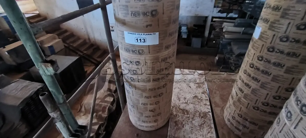 LOTE 113 - 02 FORMAS EM PAPELÃO PARA COLUNAS (NO ESTADO, NÃO SABEMOS SE FUNCIONA. LEILÃO NÃO TEM GARANTIA E NEM DEVOLUÇÃO).