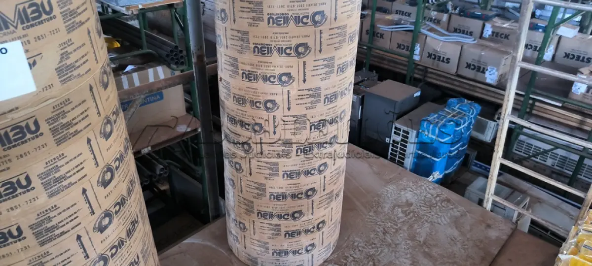 LOTE 108 - 02 FORMAS EM PAPELÃO PARA COLUNAS (NO ESTADO, NÃO SABEMOS SE FUNCIONA. LEILÃO NÃO TEM GARANTIA E NEM DEVOLUÇÃO).