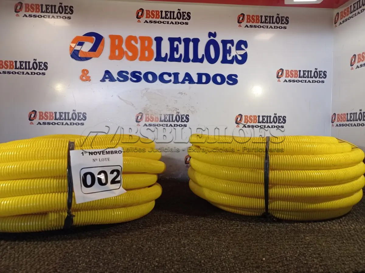 LOTE 002 - 02 ROLOS DE MANGUEIRA CORRUGADA. (NO ESTADO) ATENÇÃO! FAZER A VISITAÇÃO ANTES DE ARREMATAR, NÃO SABEMOS SE FUNCIONA. LEILÃO NÃO TEM GARANTIA E NEM DEVOLUÇÃO, SUJEITO A POSSÍVEIS AVARIAS VISÍVEIS/OCULTAS E/OU AUSÊNCIA DE COMPONENTES.