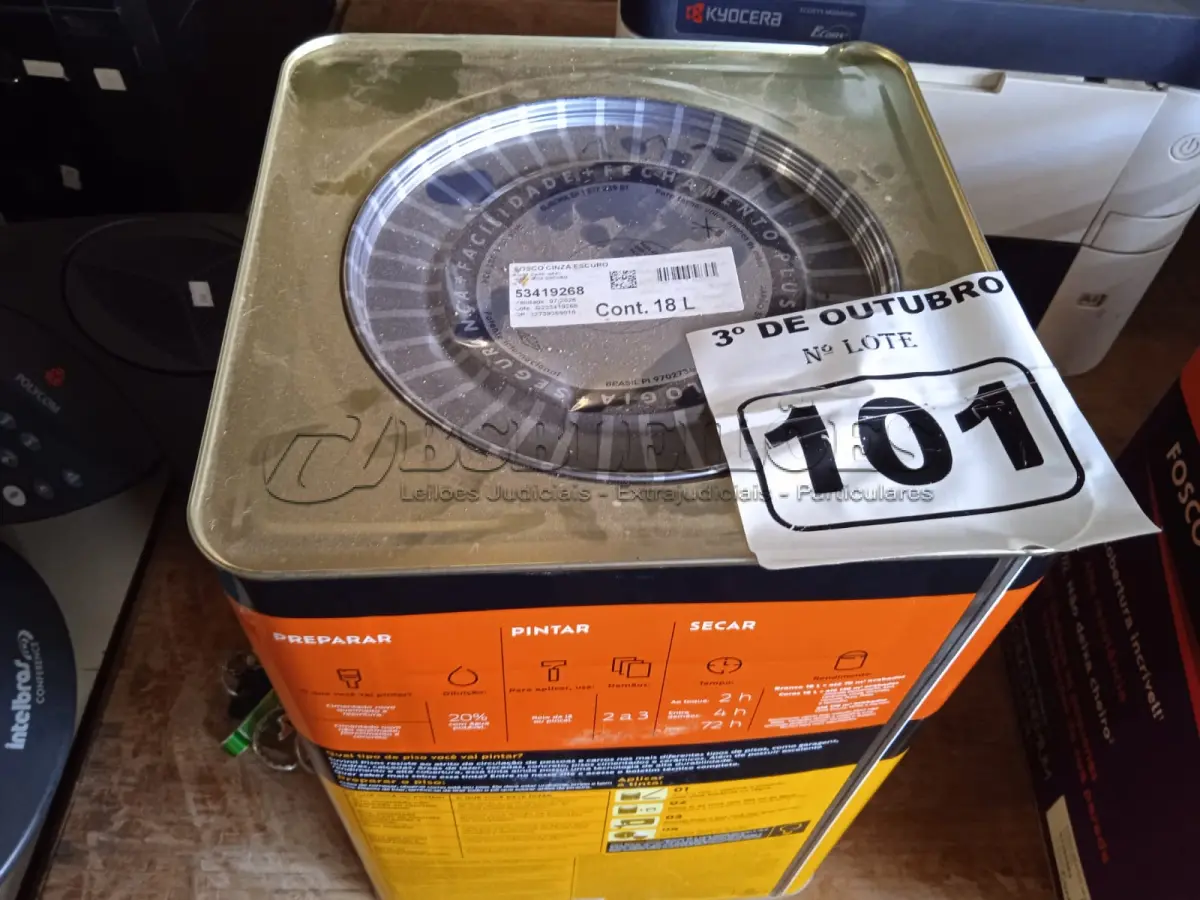 LOTE 101 - 01 LATA DE TINTA PARA PISO SUVINIL 18L NA COR CINZA ESCURO. (NO ESTADO) ATENÇÃO! FAZER A VISITAÇÃO ANTES DE ARREMATAR, NÃO SABEMOS SE FUNCIONA. LEILÃO NÃO TEM GARANTIA E NEM DEVOLUÇÃO, SUJEITO A POSSÍVEIS AVARIAS VISÍVEIS/OCULTAS E/OU AUSÊNCIA DE COMPONENTES.