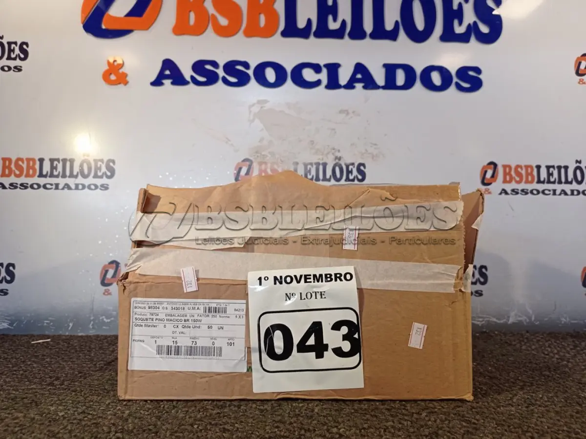 LOTE 043 - 01 LOTE COM APROXIMADAMENTE 80 LÂMPADAS DICROICA 1W 220V. (NO ESTADO) ATENÇÃO! FAZER A VISITAÇÃO ANTES DE ARREMATAR, NÃO SABEMOS SE FUNCIONA. LEILÃO NÃO TEM GARANTIA E NEM DEVOLUÇÃO, SUJEITO A POSSÍVEIS AVARIAS VISÍVEIS/OCULTAS E/OU AUSÊNCIA DE COMPONENTES.