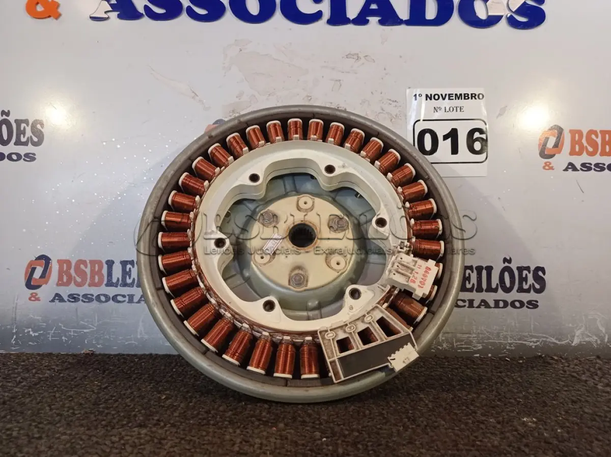 LOTE 016 - 01 ROTOR/ESTATOR DE LAVA SECA LG. (NO ESTADO) ATENÇÃO! FAZER A VISITAÇÃO ANTES DE ARREMATAR, NÃO SABEMOS SE FUNCIONA. LEILÃO NÃO TEM GARANTIA E NEM DEVOLUÇÃO, SUJEITO A POSSÍVEIS AVARIAS VISÍVEIS/OCULTAS E/OU AUSÊNCIA DE COMPONENTES.