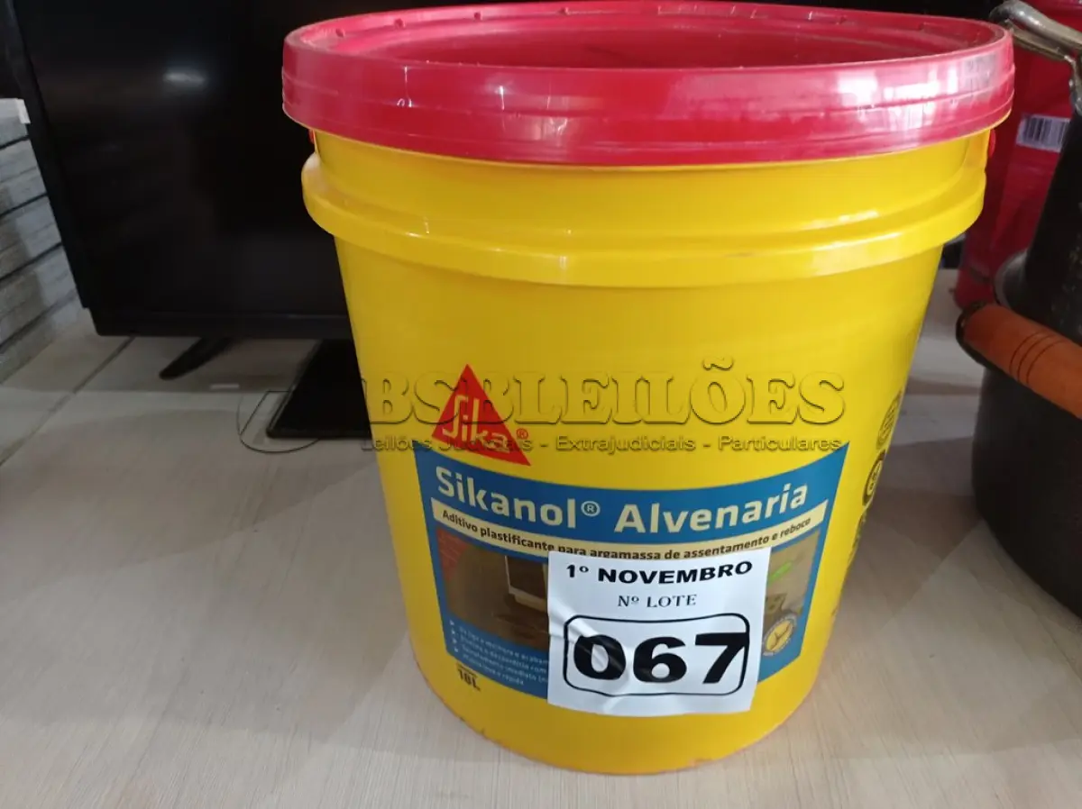 LOTE 067 - 01 BALDE DE SIKANOL ALVENARIA ADITIVO PLASTIFICANTE PARA ARGAMASSA DE ASSENTAMENTO E REBOCO18L. (NO ESTADO) ATENÇÃO! FAZER A VISITAÇÃO ANTES DE ARREMATAR, NÃO SABEMOS SE FUNCIONA. LEILÃO NÃO TEM GARANTIA E NEM DEVOLUÇÃO, SUJEITO A POSSÍVEIS AVARIAS VISÍVEIS/OCULTAS E/OU AUSÊNCIA DE COMPONENTES.