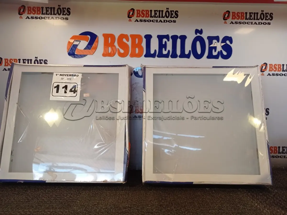 LOTE 114 - 02 LUMINÁRIAS DE EMBUTIR MARCAS EDIBRAZ (NO ESTADO) ATENÇÃO! FAZER A VISITAÇÃO ANTES DE ARREMATAR, NÃO SABEMOS SE FUNCIONA. LEILÃO NÃO TEM GARANTIA E NEM DEVOLUÇÃO, SUJEITO A POSSÍVEIS AVARIAS VISÍVEIS/OCULTAS E/OU AUSÊNCIA DE COMPONENTES.