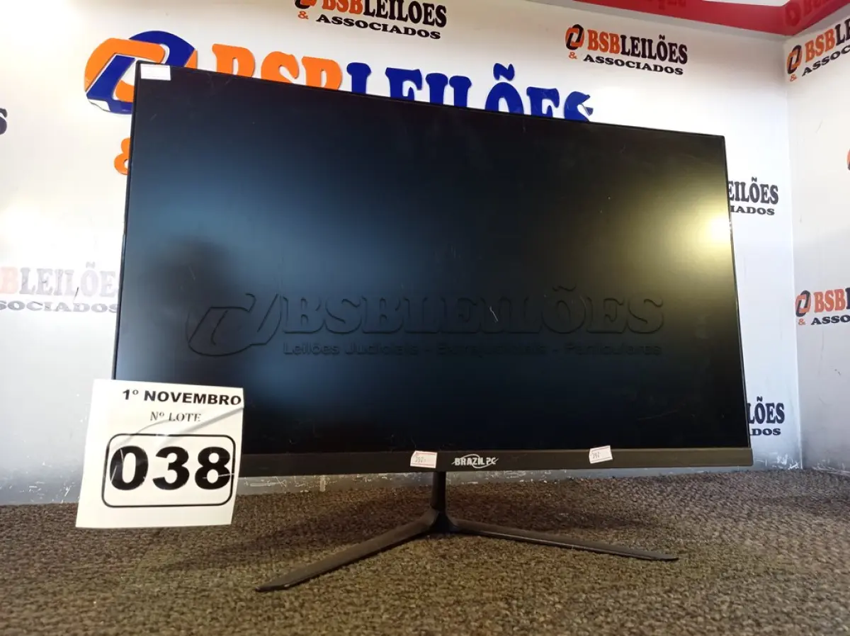 LOTE 038 - 01 MONITOR. (NO ESTADO) ATENÇÃO! FAZER A VISITAÇÃO ANTES DE ARREMATAR, NÃO SABEMOS SE FUNCIONA. LEILÃO NÃO TEM GARANTIA E NEM DEVOLUÇÃO, SUJEITO A POSSÍVEIS AVARIAS VISÍVEIS/OCULTAS E/OU AUSÊNCIA DE COMPONENTES.
