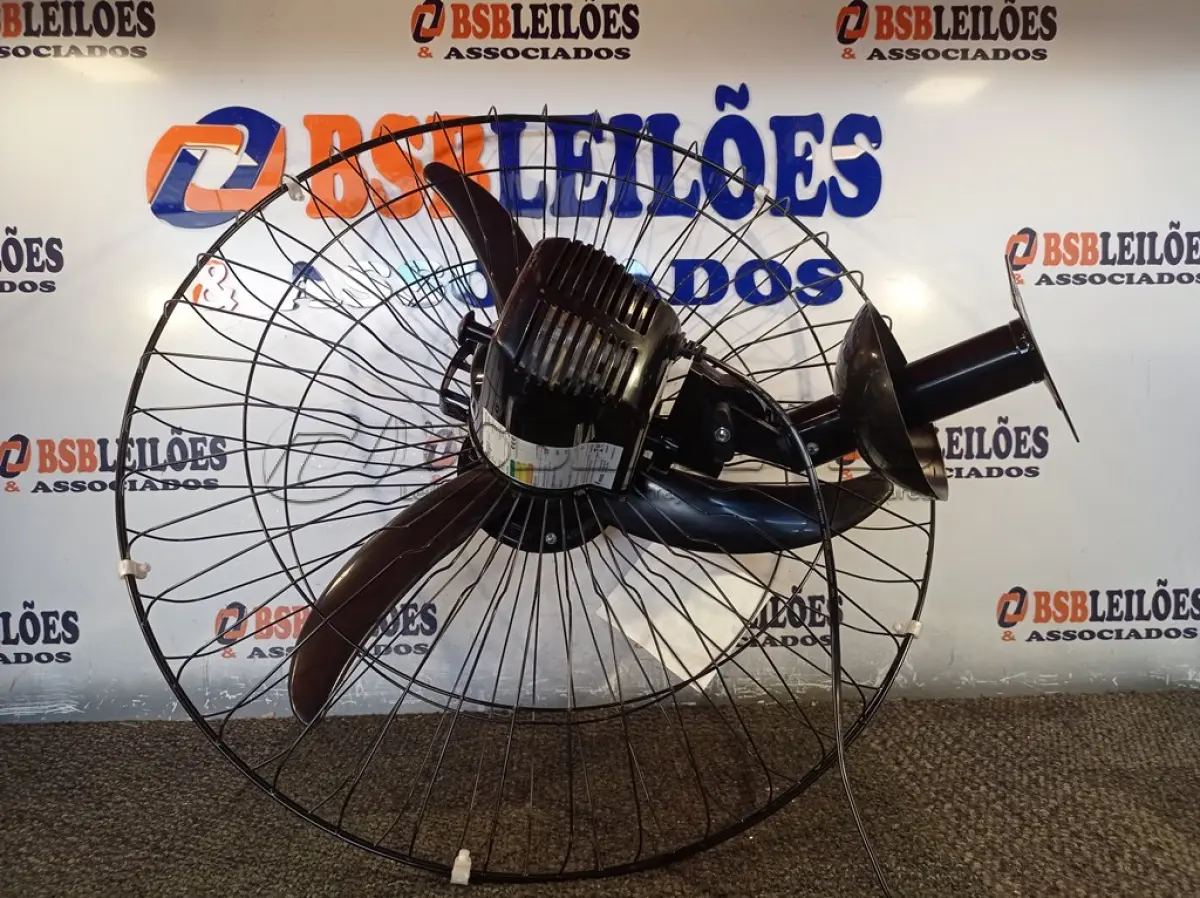 LOTE 183 - 01 VENTILADOR DE PAREDE 220V. (NO ESTADO) ATENÇÃO! FAZER A VISITAÇÃO ANTES DE ARREMATAR, NÃO SABEMOS SE FUNCIONA. LEILÃO NÃO TEM GARANTIA E NEM DEVOLUÇÃO, SUJEITO A POSSÍVEIS AVARIAS VISÍVEIS/OCULTAS E/OU AUSÊNCIA DE COMPONENTES.