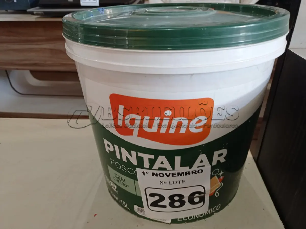 LOTE 286 - 01 BALDE DE TINTA IQUINE PINTALAR FOSCO AVELUDADO INTERIORES NA COR MARFIM 15L. (NO ESTADO) ATENÇÃO! FAZER A VISITAÇÃO ANTES DE ARREMATAR, NÃO SABEMOS SE FUNCIONA. LEILÃO NÃO TEM GARANTIA E NEM DEVOLUÇÃO, SUJEITO A POSSÍVEIS AVARIAS VISÍVEIS/OCULTAS E/OU AUSÊNCIA DE COMPONENTES.