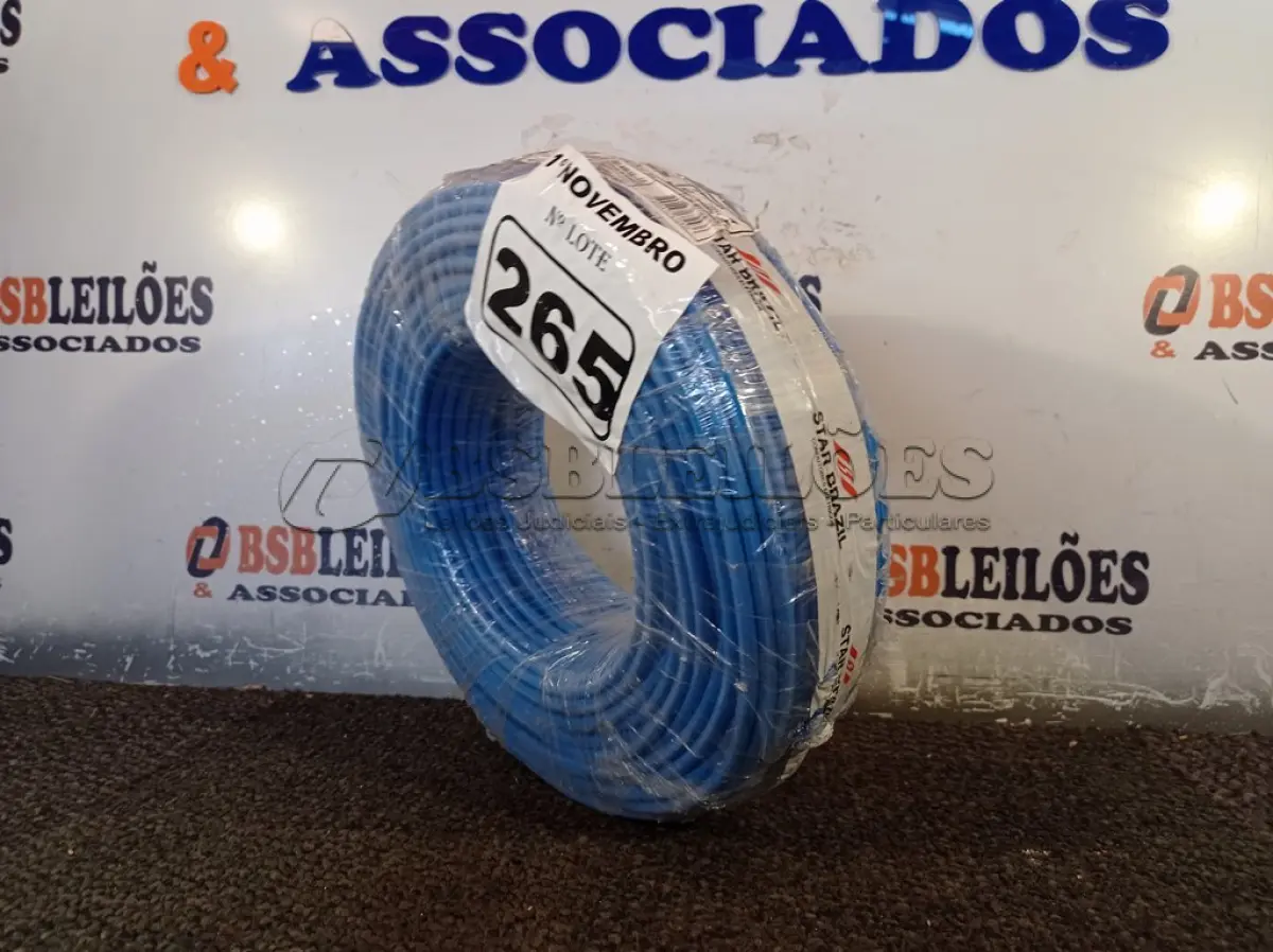LOTE 265 - 01 ROLO DE CABO FLEXÍVEL 100M 1X10MM NA COR AZUL(NOVO). (NO ESTADO) ATENÇÃO! FAZER A VISITAÇÃO ANTES DE ARREMATAR, NÃO SABEMOS SE FUNCIONA. LEILÃO NÃO TEM GARANTIA E NEM DEVOLUÇÃO, SUJEITO A POSSÍVEIS AVARIAS VISÍVEIS/OCULTAS E/OU AUSÊNCIA DE COMPONENTES.