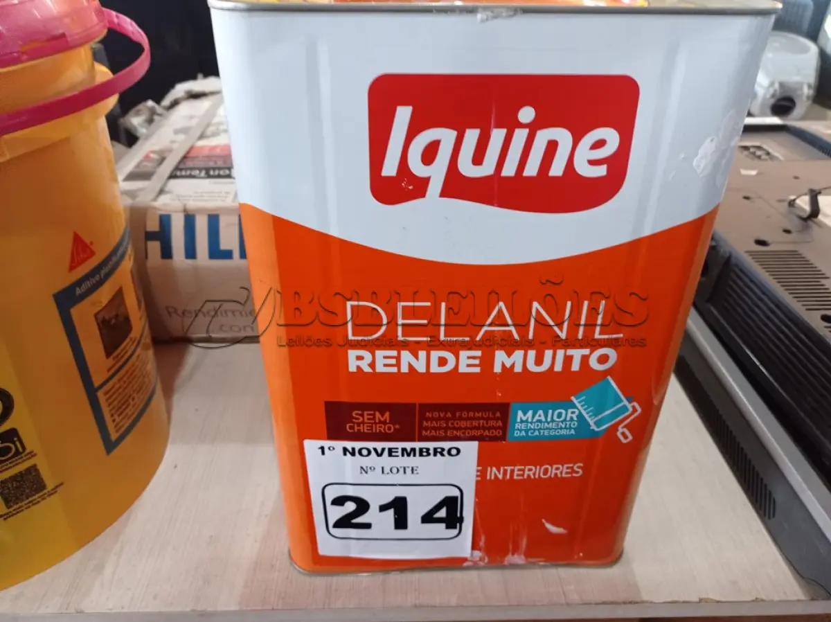 LOTE 214 - 01 LATA DE TINTA IQUINE INTERIORES/EXTERIORES DELANIL RENDE MUITO FOSCO SEM A IDENTIFICAÇÃO. (NO ESTADO) ATENÇÃO! FAZER A VISITAÇÃO ANTES DE ARREMATAR, NÃO SABEMOS SE FUNCIONA. LEILÃO NÃO TEM GARANTIA E NEM DEVOLUÇÃO, SUJEITO A POSSÍVEIS AVARIAS VISÍVEIS/OCULTAS E/OU AUSÊNCIA DE COMPONENTES.